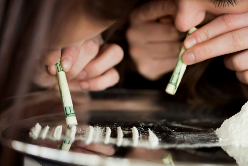 Употребление наркотика